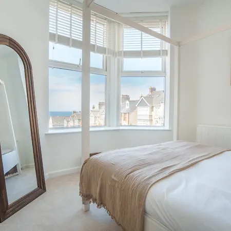 Apartment Coastal Hideout *