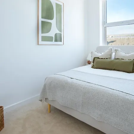 Coastal Hideout Apartment *
